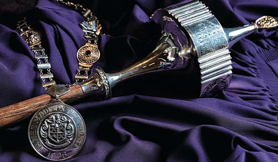 JMU mace and chain of office