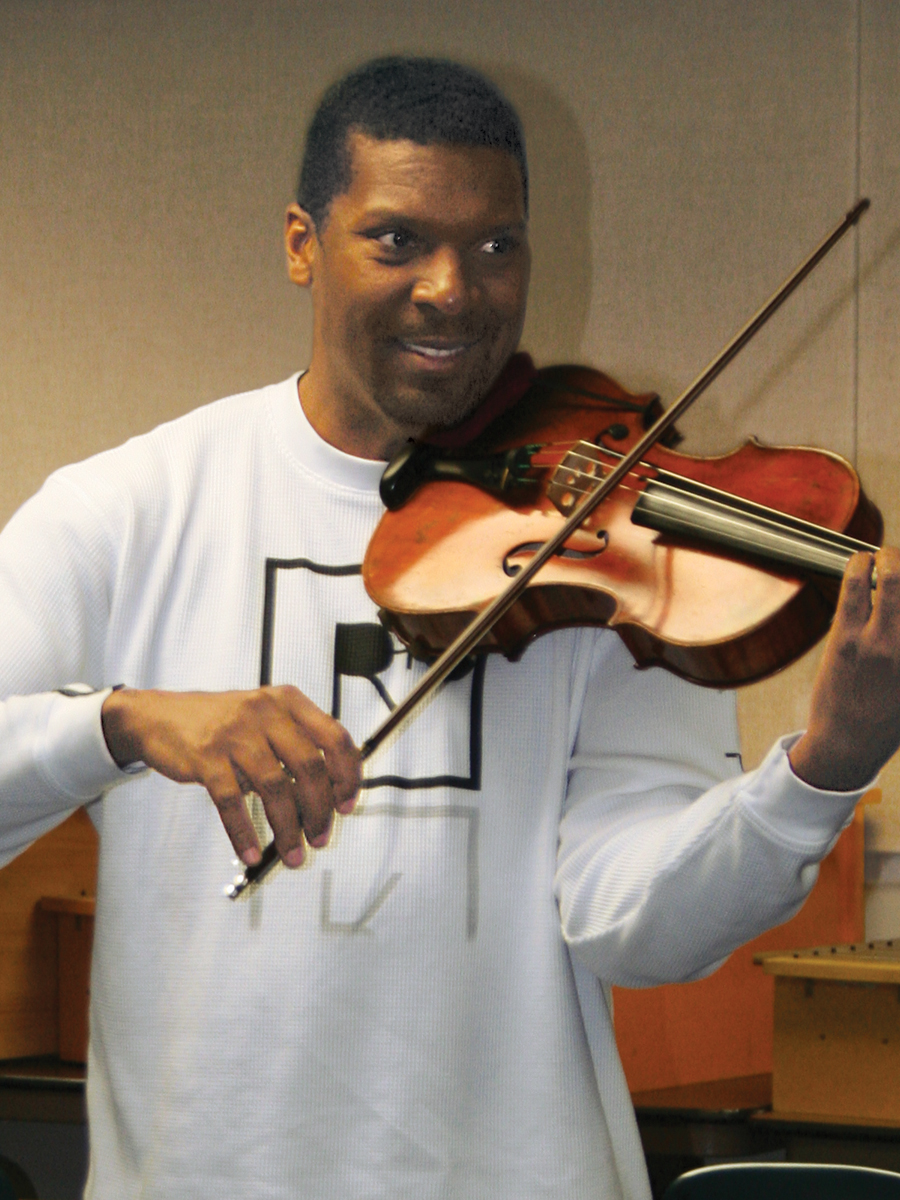 Professor, conductor and violist Amadi Azikiwe talks about mentoring, the Harlem Symphony Orchestra and JMU