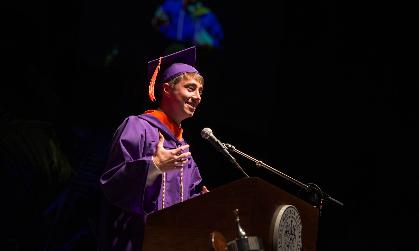 image: /_images/gomad/student-donors-JMU-419x251.jpg