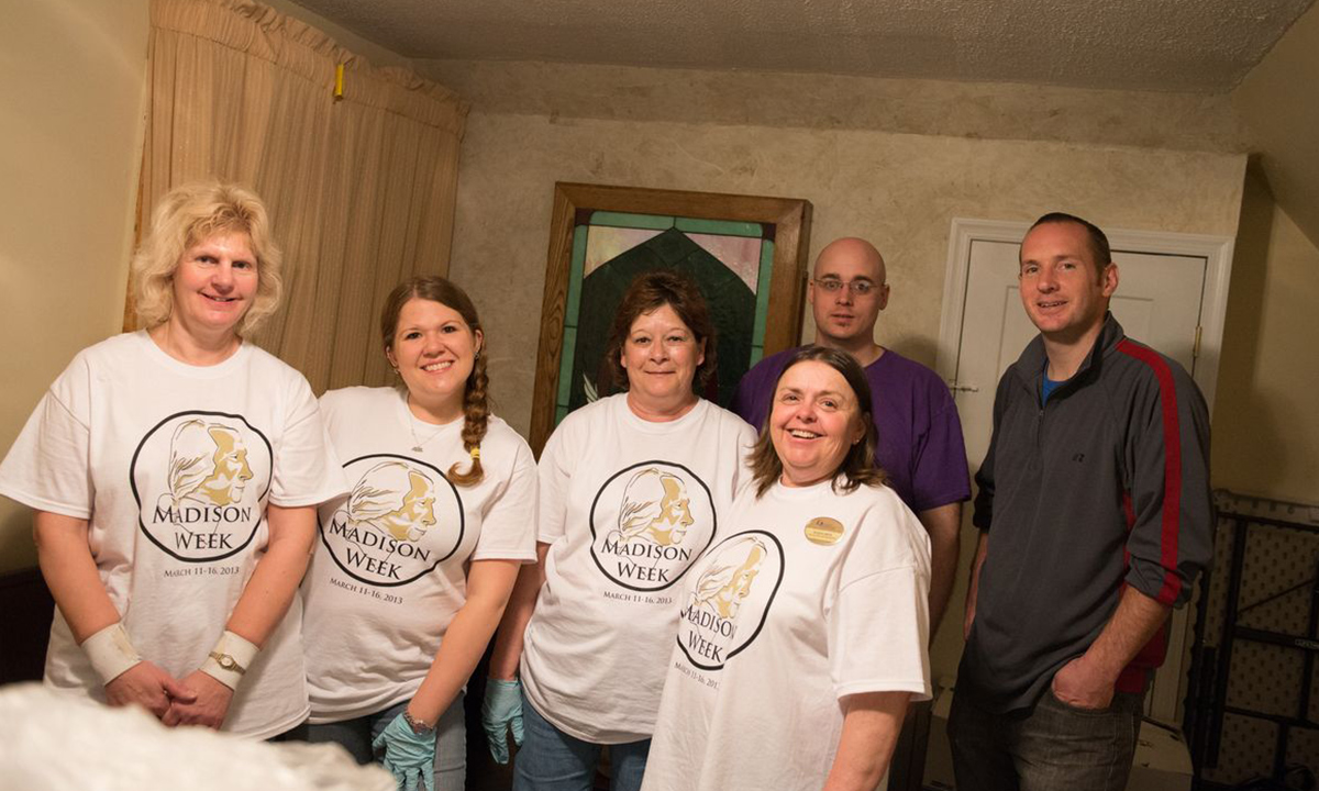 JMU employees donated their time to Mercy House during the Madison Week Day of Service. 