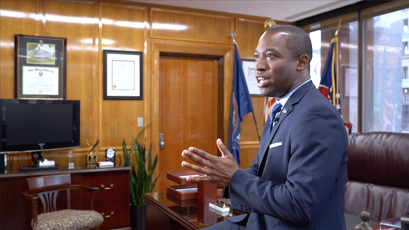 Levar Stoney (PPA & POSC, '04) chats about how his relationships with professors shaped his career plans.
