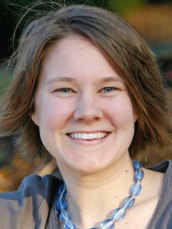 Katie Schnable  ('05)