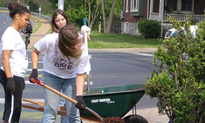 JMU students performing community service during The Big Event