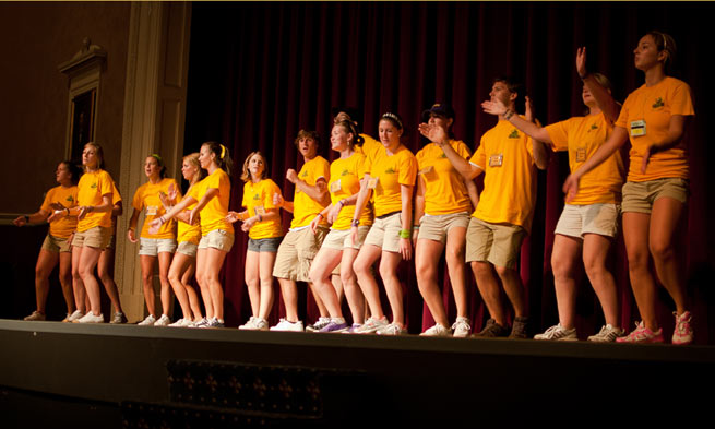 JMU Students Perform the FrOG Dance