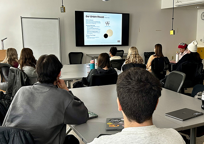 duke hall gallery court