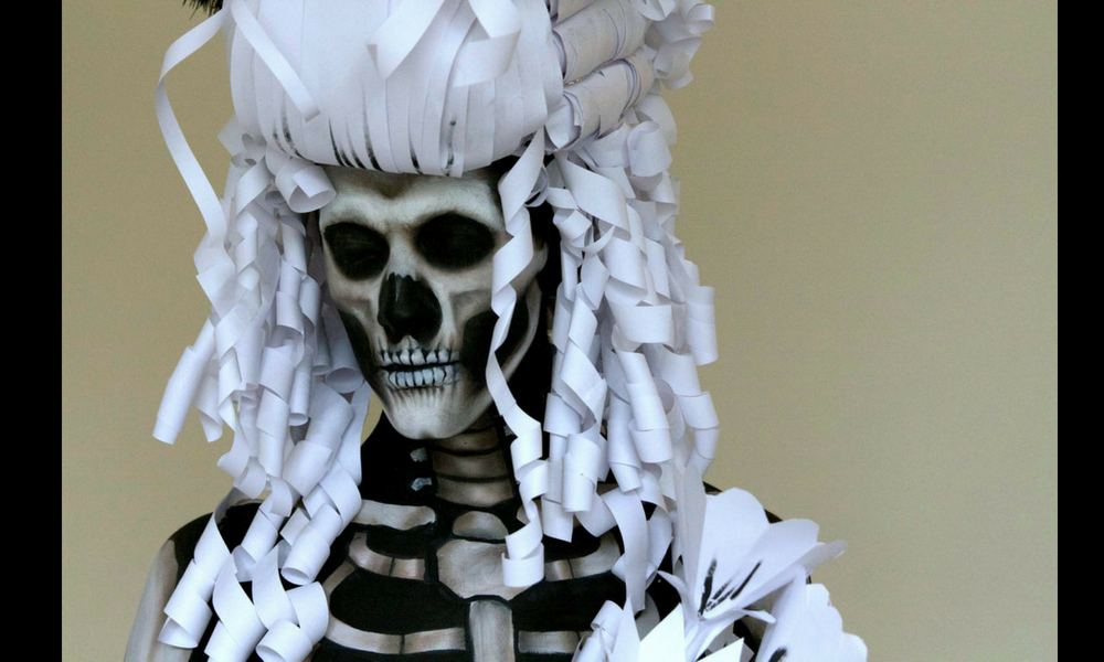 Skeleton makeup, paper wig