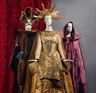 costumes