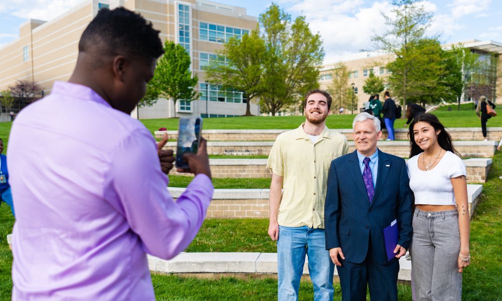CSP Students taking a picture with President Alger