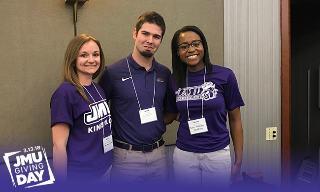 PHOTO: JMU student presenting research