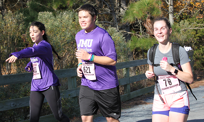 PHOTO: JMU students in marathon