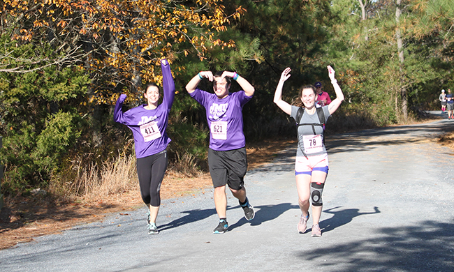 PHOTO: JMU Students in marathon