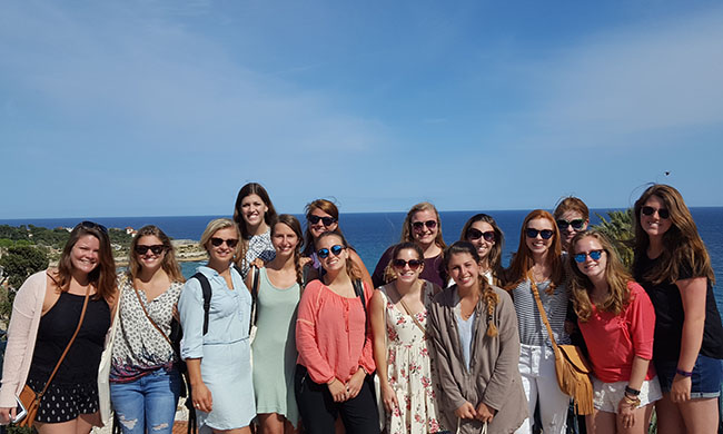 JMU Nursing students in spain