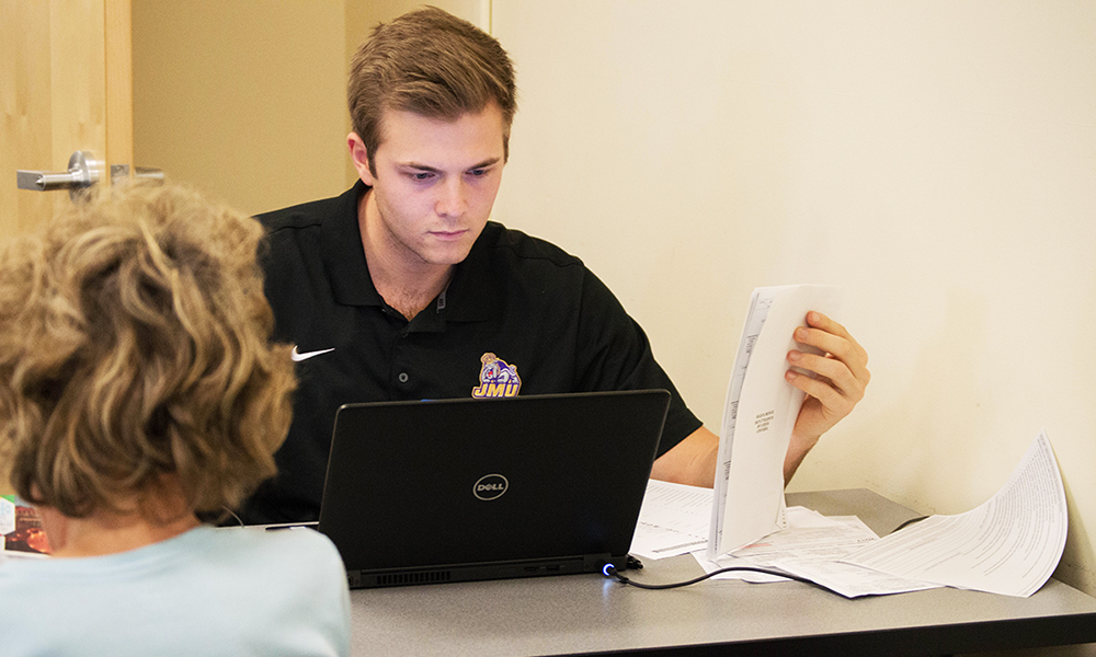 Accounting Student helping a community member with their taxes - 2018