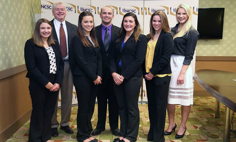 Dr. Andy Wood and JMU Marketing Students at NCSC 2015