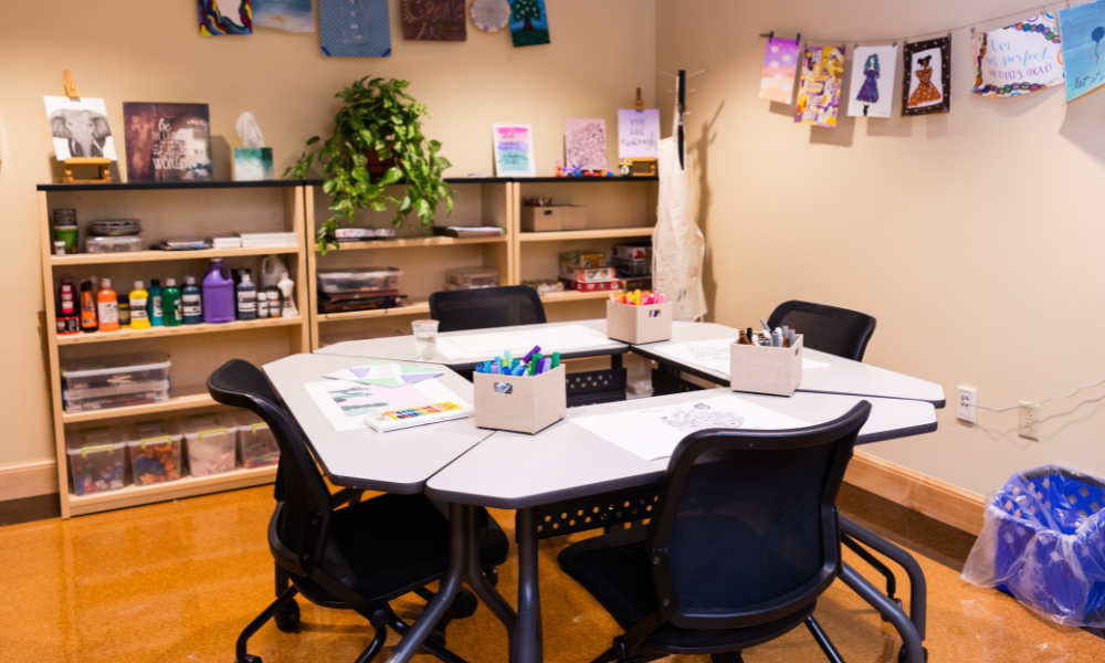 JMU Counseling Center Studio Creative Arts Space photo of art tables and supplies
