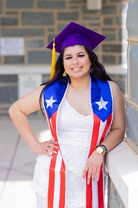 photo of Allizaeh Wood in graduation cap