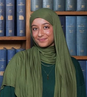 Mana Mahyoub Photo