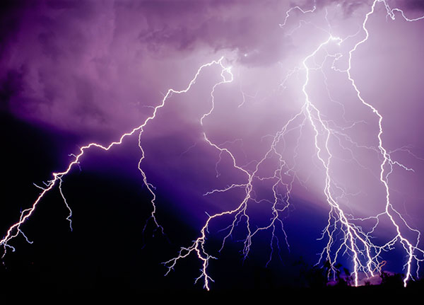 stock lightning photo to go with story about derecho research