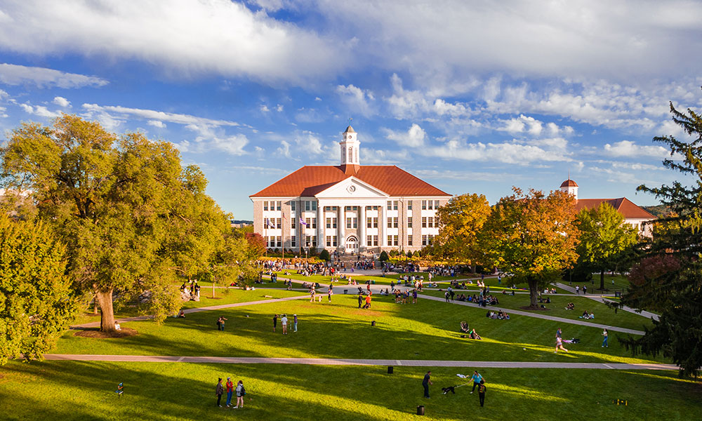 halftime-on-quad-blue-sky-1000x600.jpg