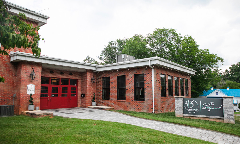 Hannah Hayes restaurant owner building