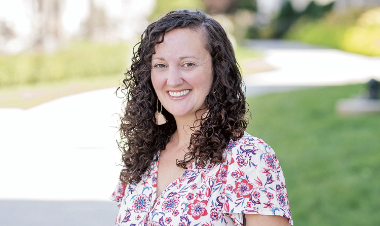 Portrait of Dr. Jennifer Rosier