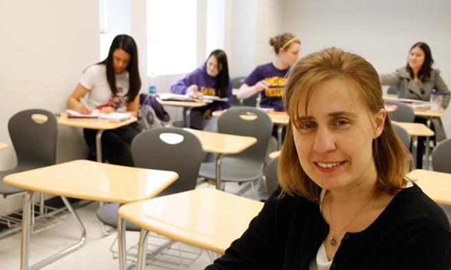 Photo of Dr. Susan Ghiaciuc in classroom