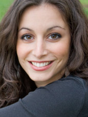 Sarita Hartz ('02)