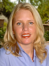 Sonja Macys ('97)
