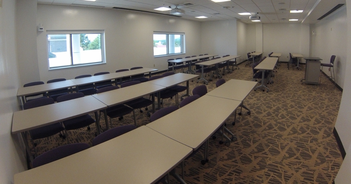 Picture of classroom setup of room 4043