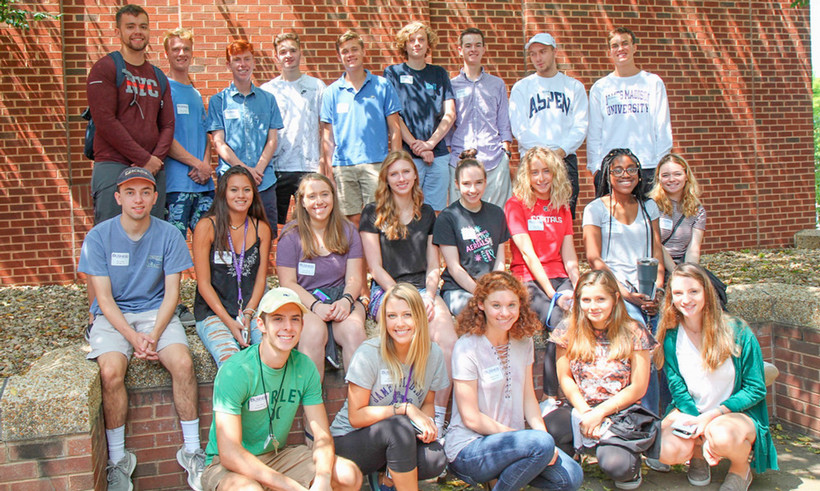 Picture of JMU students 