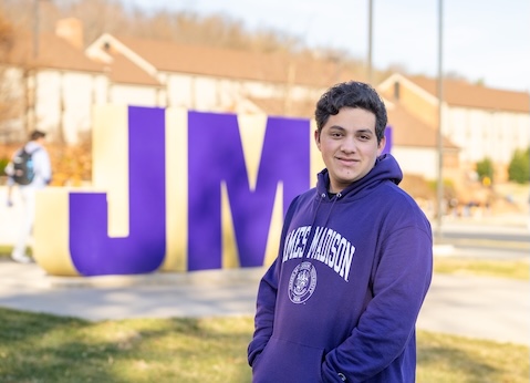 image for Student Profile: Evan Khanna