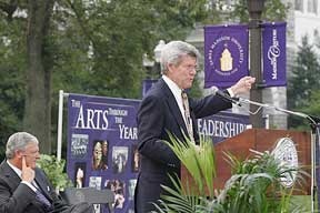 History Professor Sidney Bland addresses the joing meeting of JMU faculty and staff