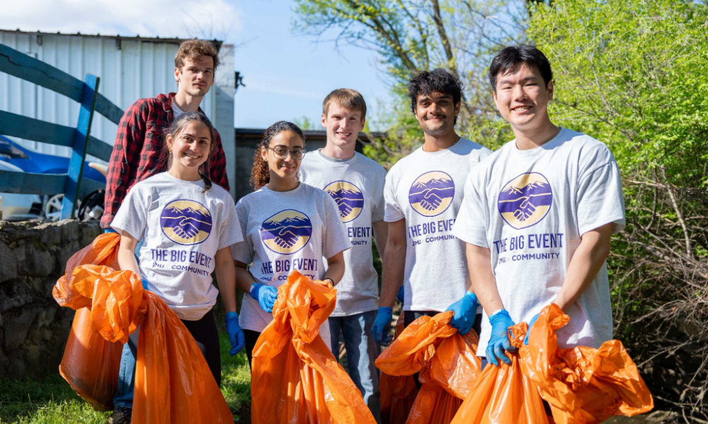 Image of students participating in The Big Event