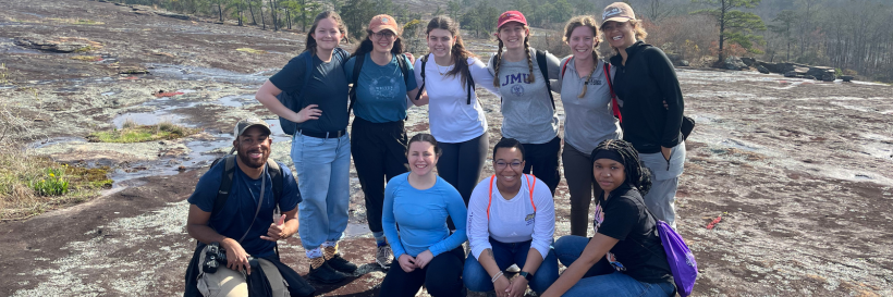 group photo of previous BIPOC alternative break