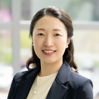Dr. Nara Yoon headshot