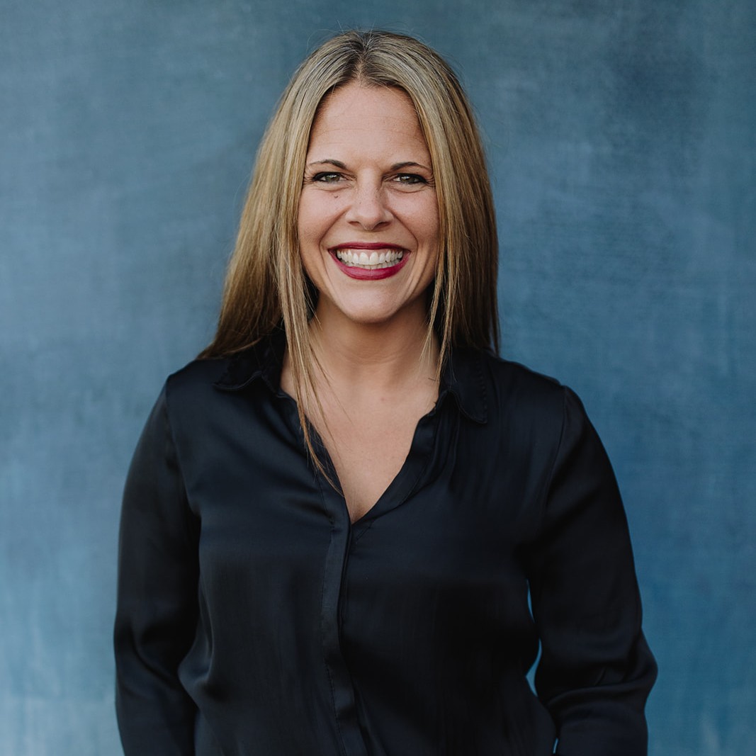Headshot of Rebeca Barge