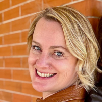 Sarah Hagelin image