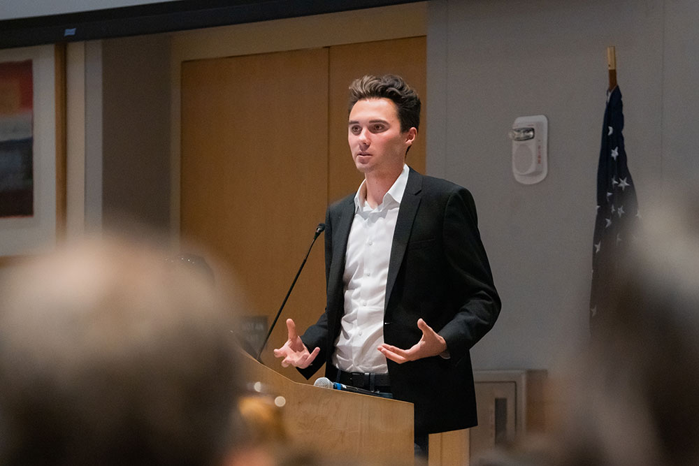 327938_david_hogg_gandhi_center_for_nonviolence_national_nonviolence_award_march_for_our_lives_award_ceremony-1072.jpg