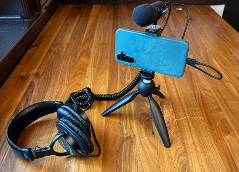 Mobile phone kit fully set up with all of the parts put together.