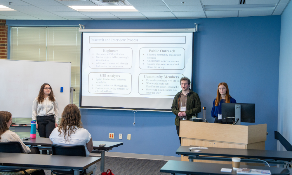 Students present solutions to environmental and natural resource conservation challenges experienced by organizations and agencies. 