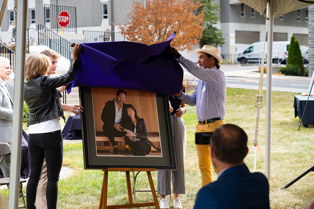 Holland and Yates unveil their portrait