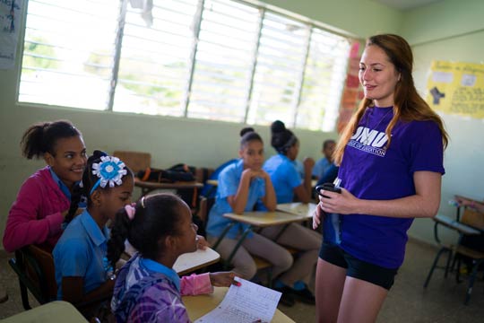 Mary Hawkins teaches children in the Dominican Republic during Spring Break