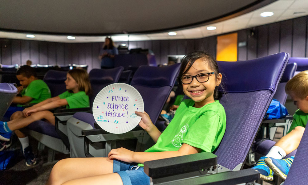 <span class="submesa">Science Explorers Camp</span> The sixth slide